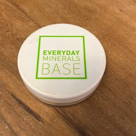 Makeup Trio - Picture 7 of 11